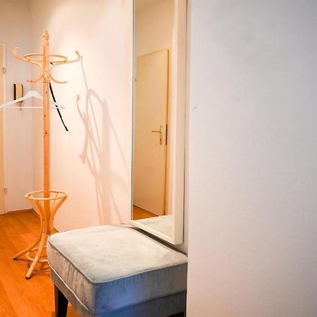 Backpacker Apartment Bahnhof Wenen Buitenkant foto